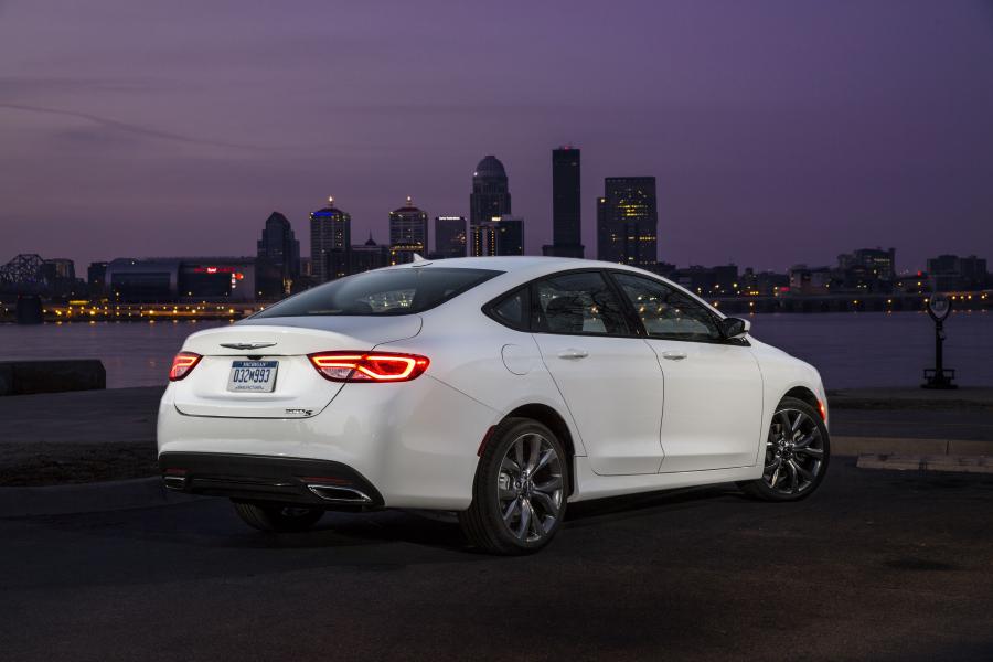  Chrysler 200S (UF) 2014 года  (фото 15 из 40)